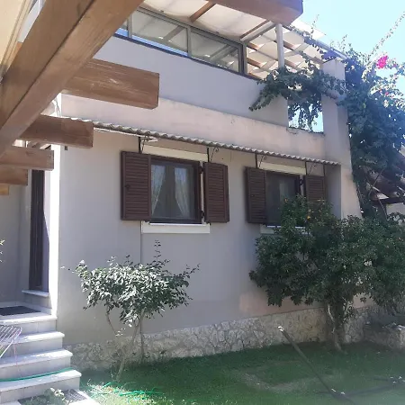 Green Rock - Gardens, Playground And Close To Beach! Villa
