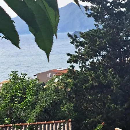 Green Rock - Gardens, Playground And Close To Beach! Villa